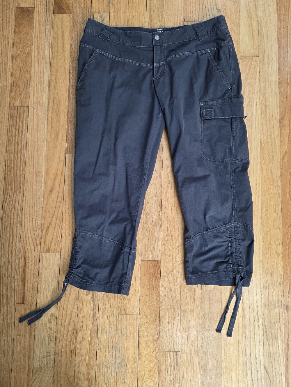 Title Nine Brash Cargo Capri Pants Rip Stop Size 10 Gray Utility Gorpcore Y2K